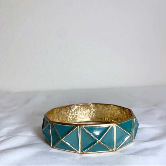 VNTG pyramid stud bracelet - Picture 2 of 2